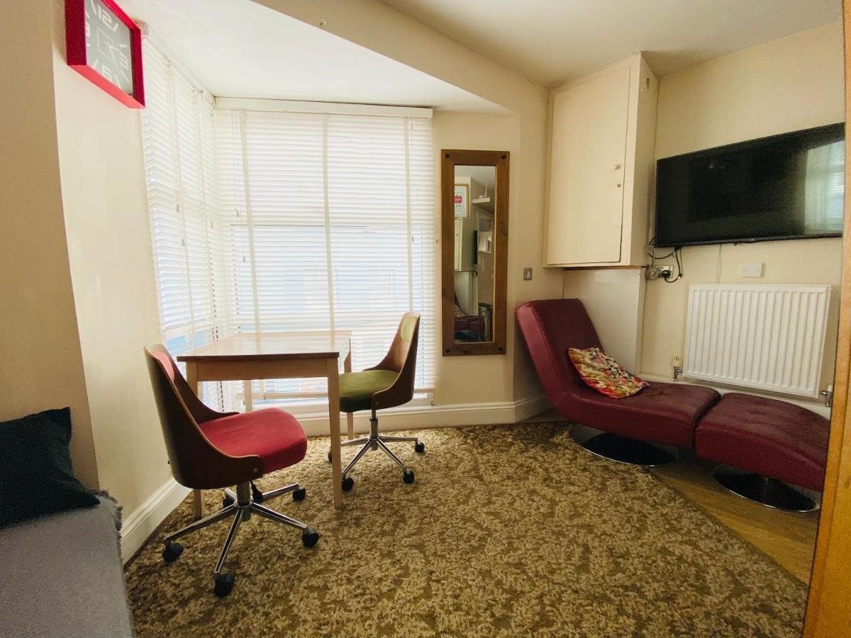 Little Brighton Beach Apartments - Also Separate Spa Cabin And Watersports Luaran gambar